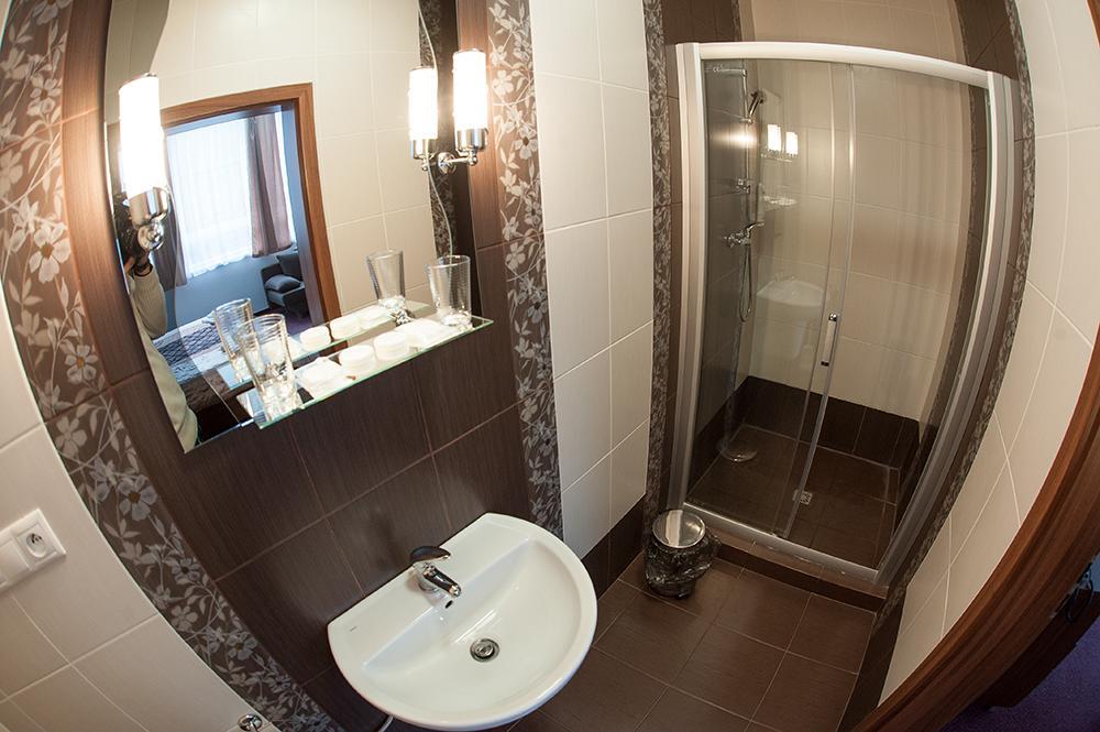 Hotel Branc, Garni Senica Habitación foto